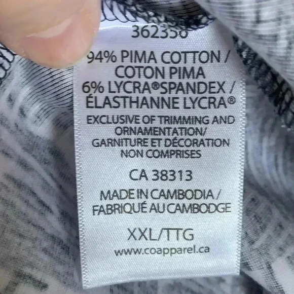 Ellen  Tracy white w blue soft Pima cotton top - Picture 5 of 8